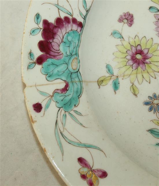 Two Bow porcelain polychrome plates, c.1754, 21cm and 23cm, circular plate cracked, octagonal plate with slight chips